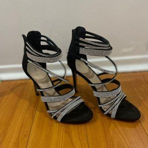 Black High Heels with Faux Crystal Accents, size 6.5